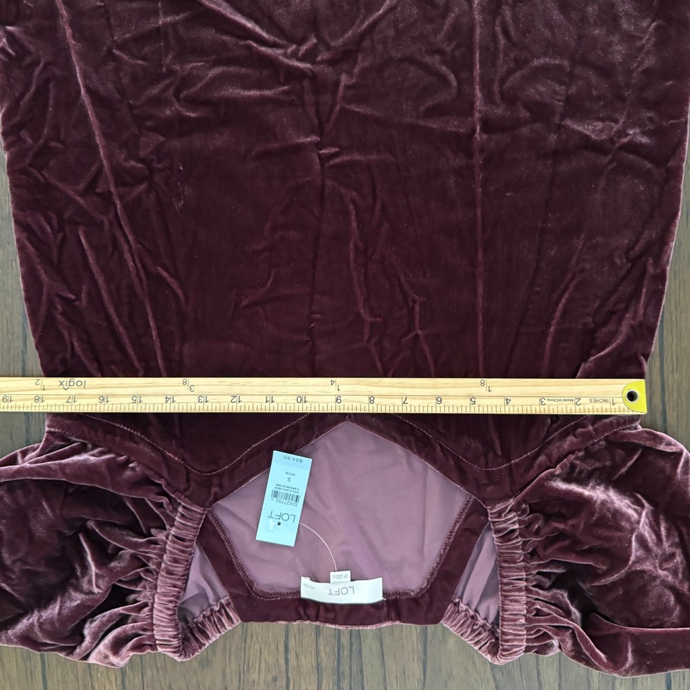 LOFT Petites Burgundy Velvet Sweetheart Puff Sleeve Top Small SP NWT - Picture 6 of 7